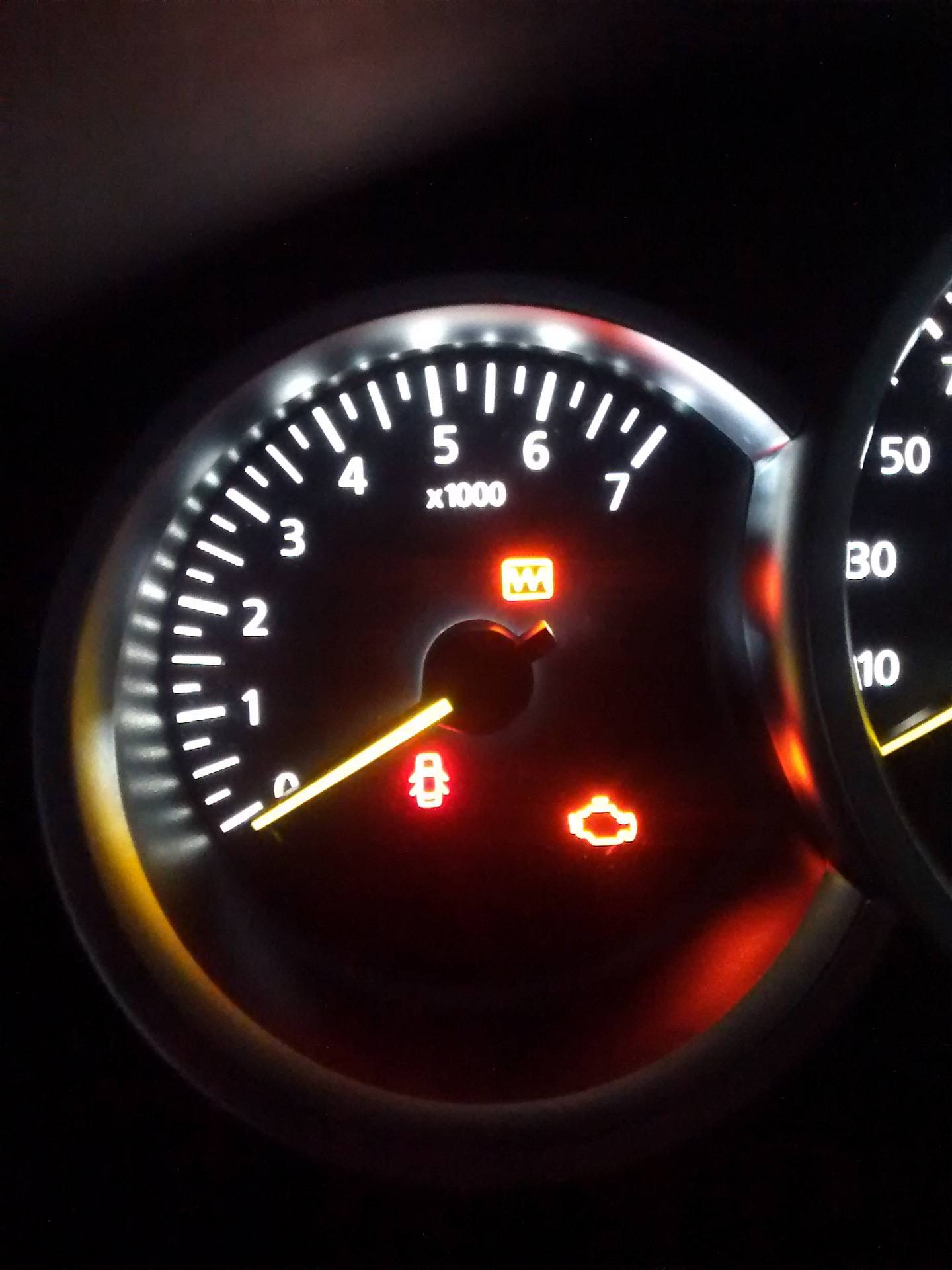 Расшифровка кодов ошибок renault premium, logan, daster, kenga и другие: схема неисправностей на русском языке, причины и методы их устранения