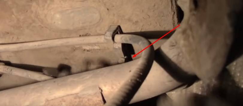 Как подтянуть и отрегулировать ручник на рено логан: видео и фото
