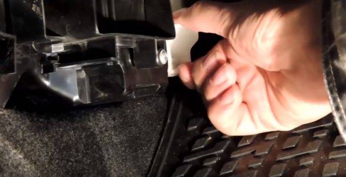 Как заменить фильтр салона renault duster своими руками