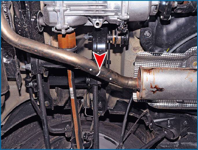 Замена элементов системы выпуска отработавших газов Renault Duster