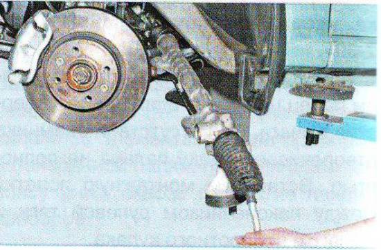 Как снять рулевое колесо рено логан первого поколения