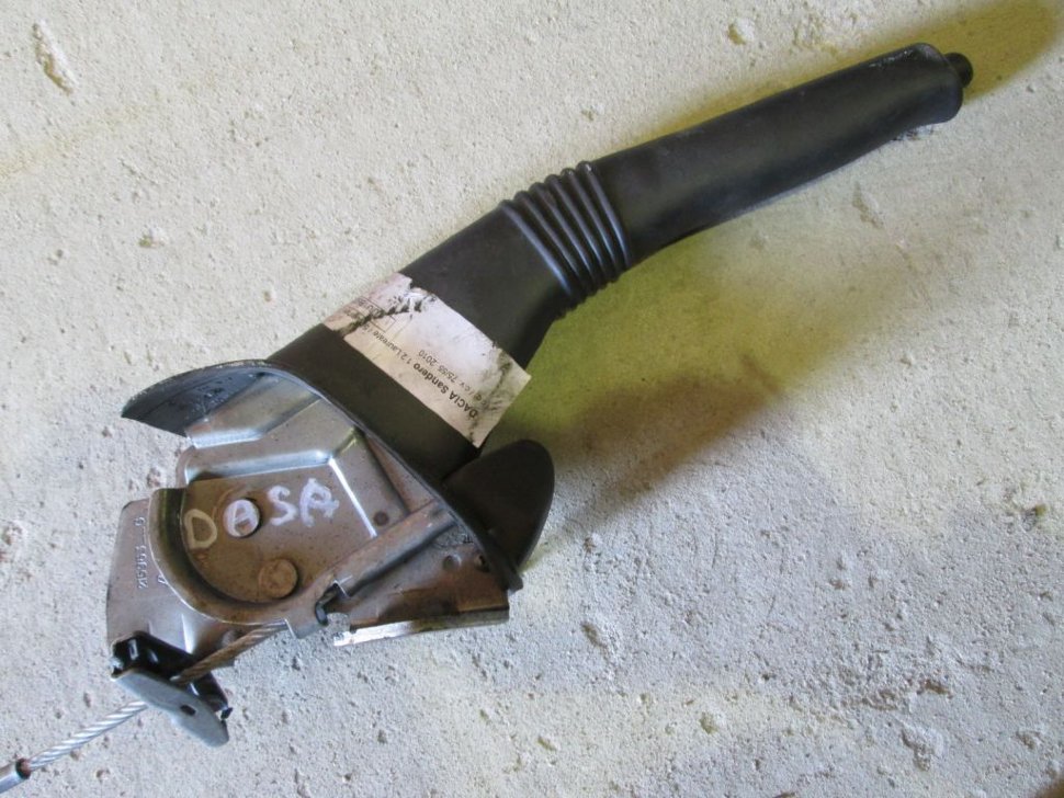 Как подтянуть ручник на рено логан (renault logan), регулировка стояночного тормоза