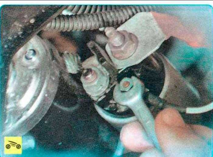 Двигатель Рено Логан: демонтаж и установка