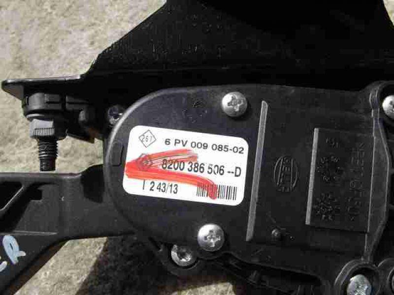 Чистка педали акселератора: renault duster, 1.6 л., 2012 года на drive2