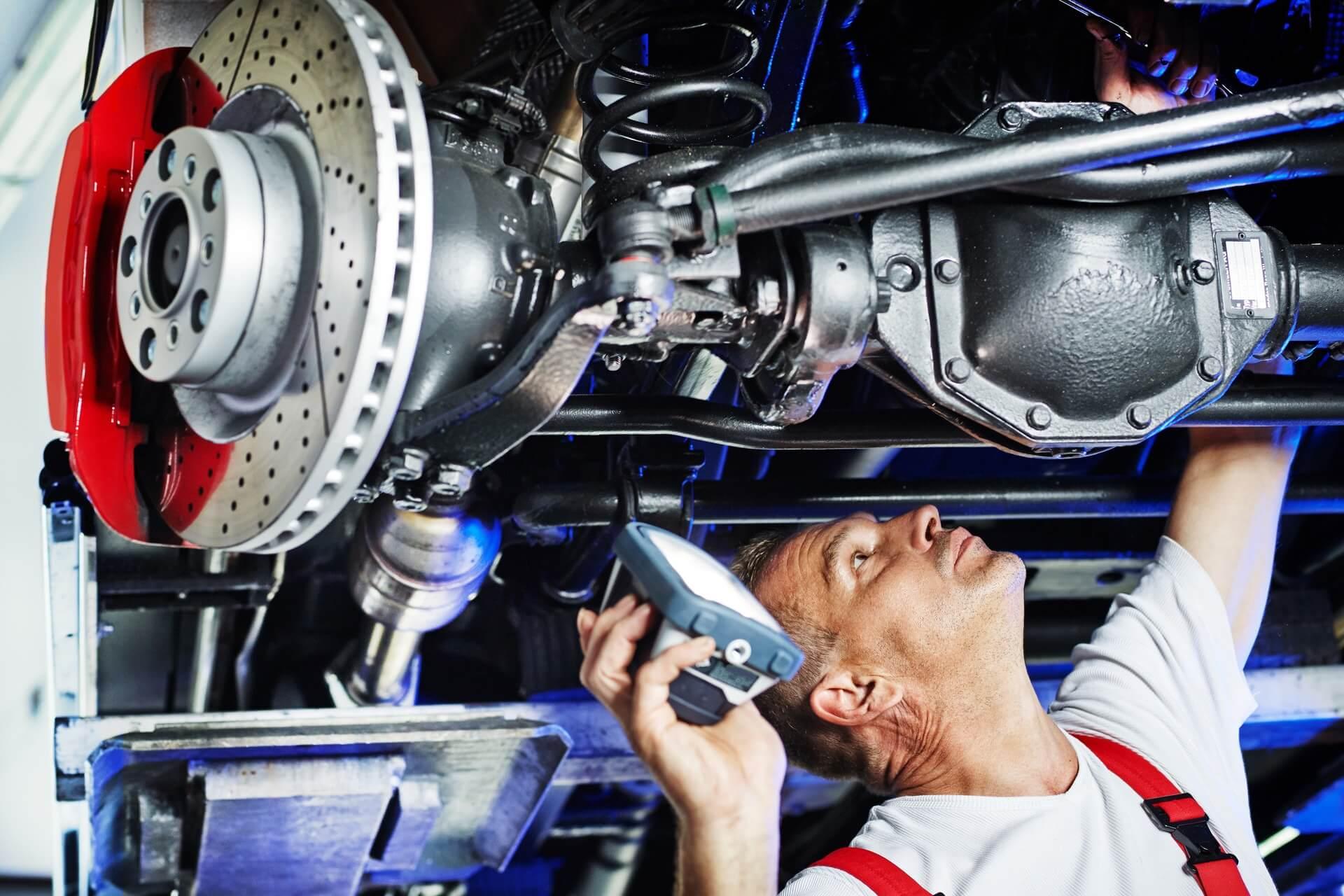 Профессия мастер по ремонту автомобилей: где учиться, зарплата, плюсы и минусы