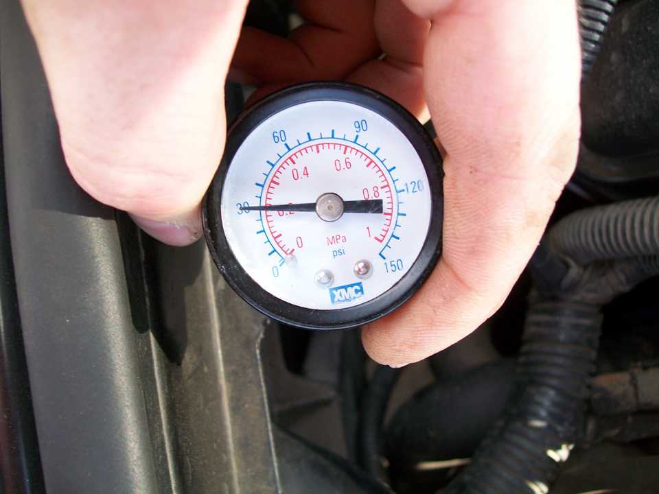 Как проверить автомобильный датчик давления масла самостоятельно