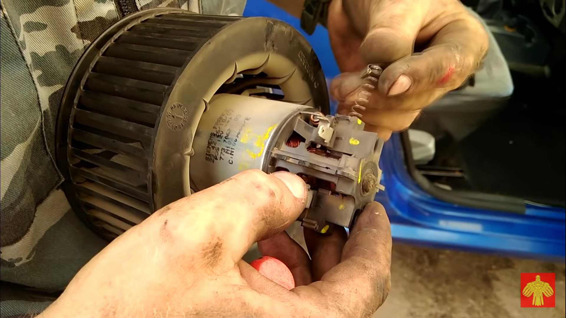 Замена мотора отопителя рено сандеро