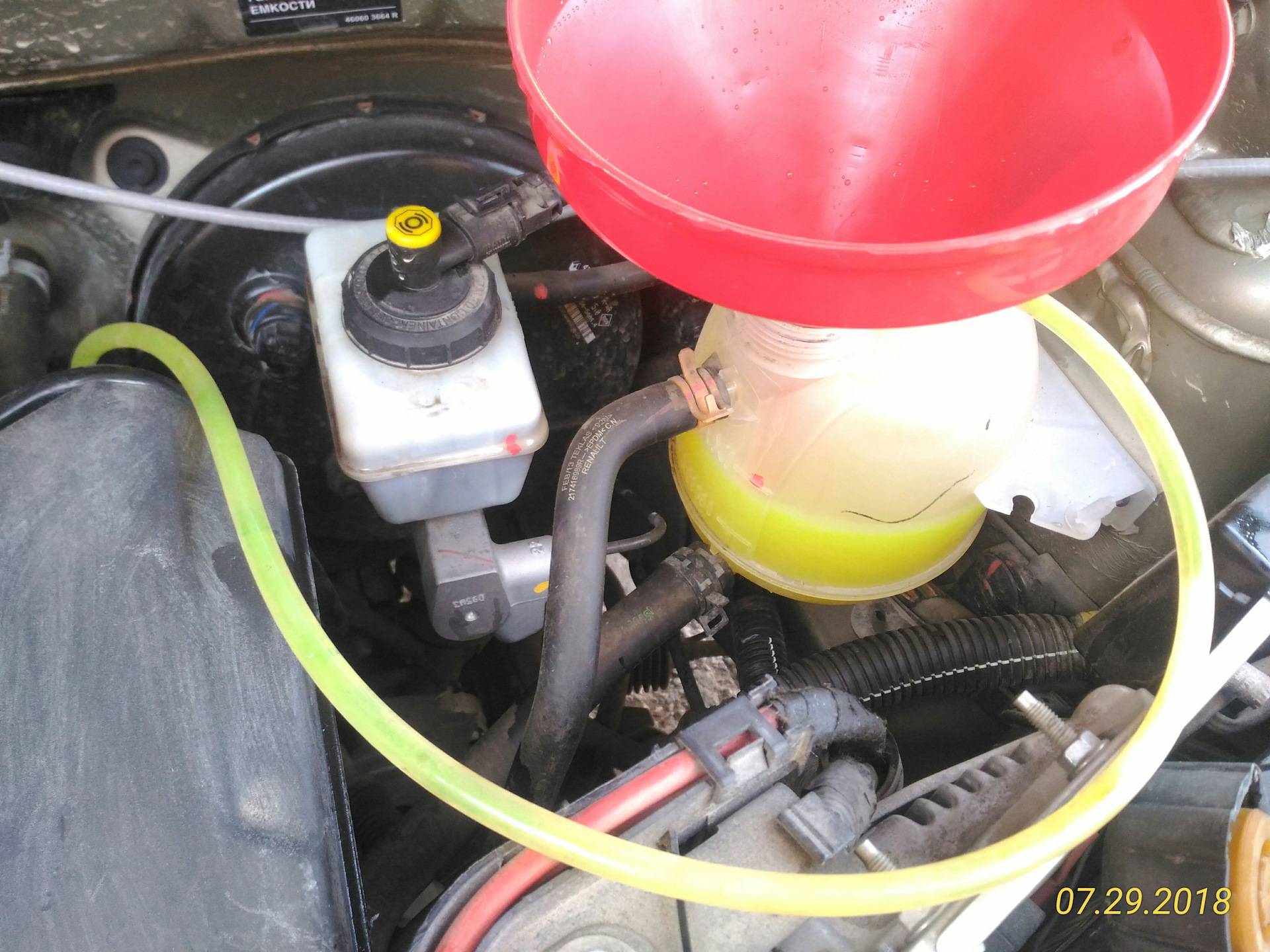 Замена охлаждающей жидкости в рено дастер с мотором 1,6-2,0