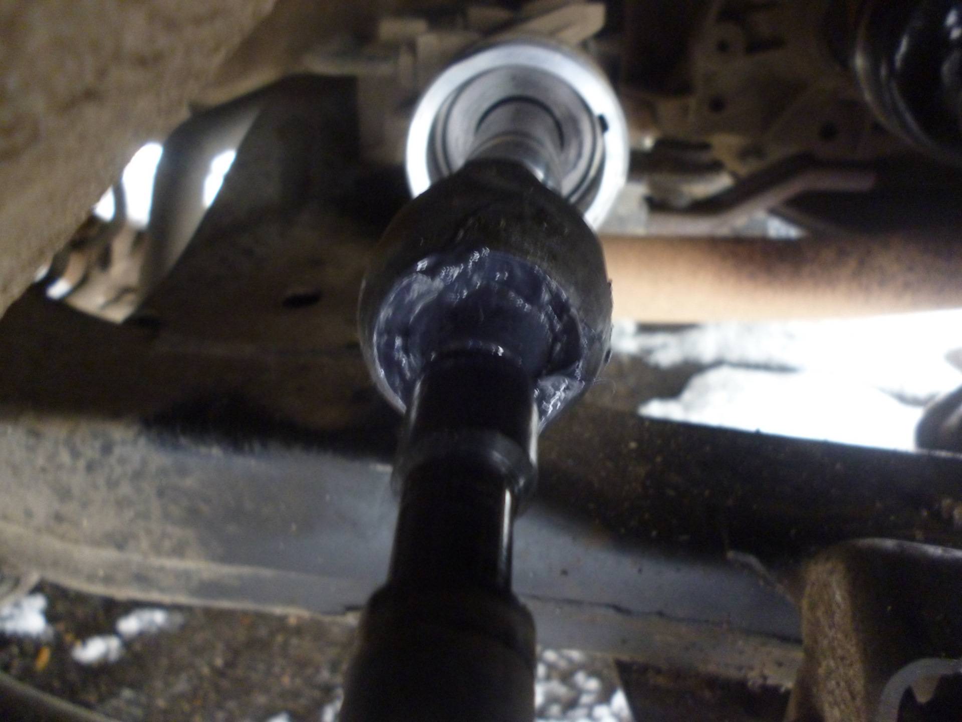 Видео замена рулевой тяги на рено логан. когда и как производится смена рулевых наконечников на renault logan?