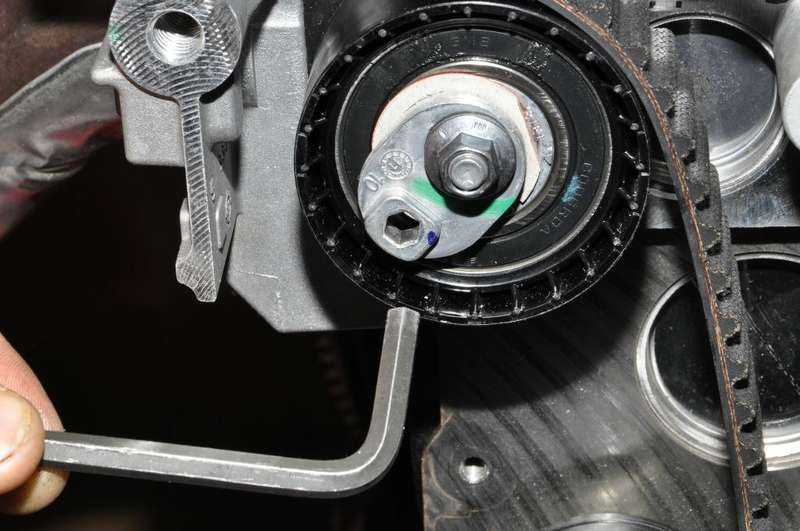 Замена ремня грм на рено дастер (renault duster) (двигатель 1,6л)