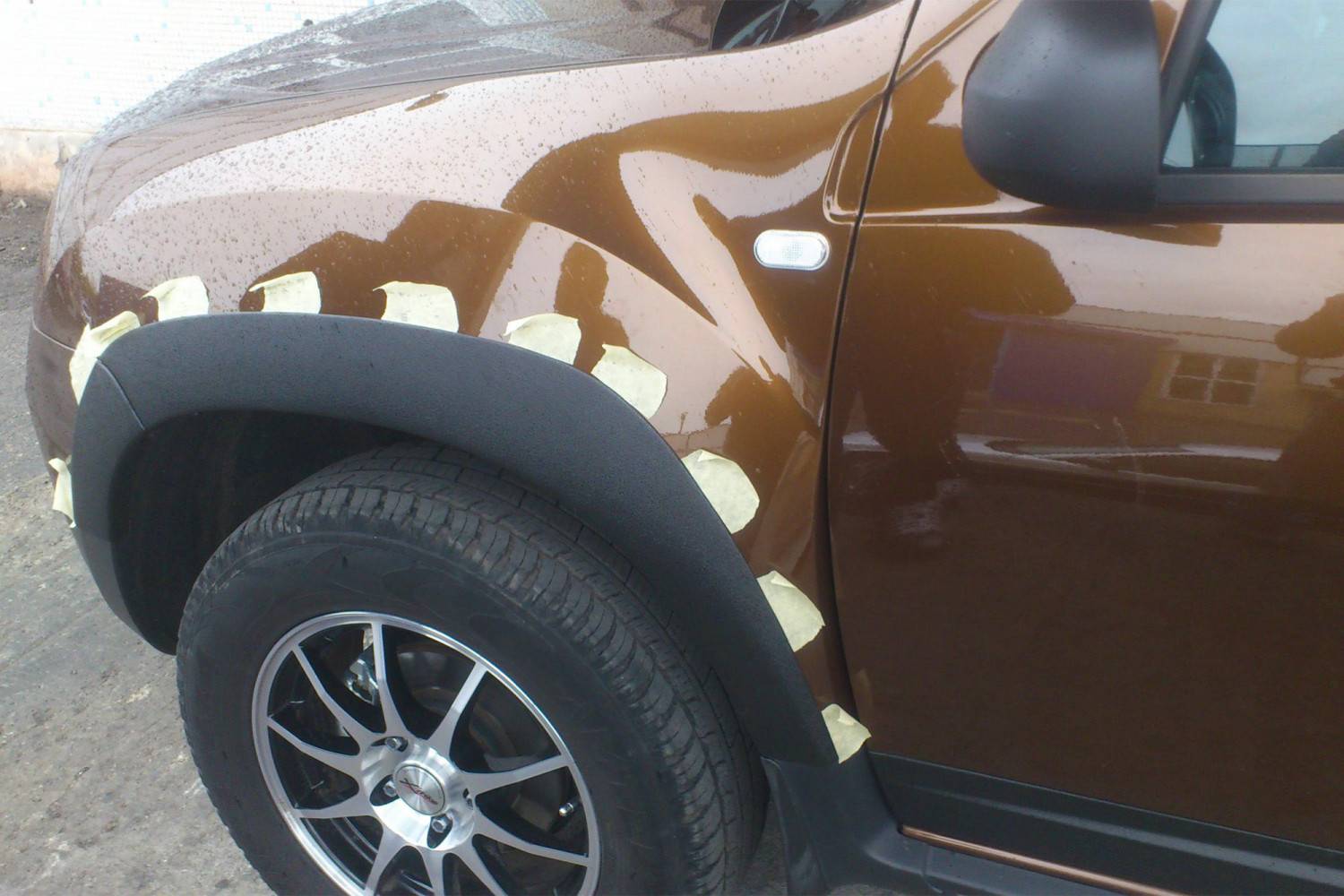 Накладки на крылья на рено дастер — пластиковые колесные арки, стоимость оригинала