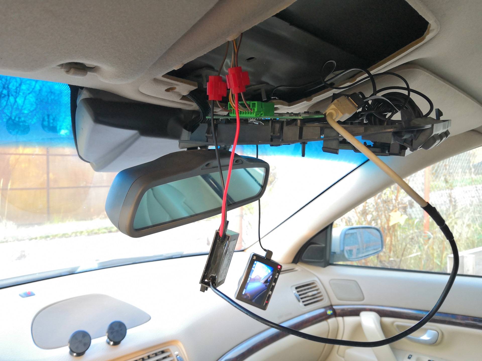 Как подключить видеорегистратор в машине без прикуривателя
