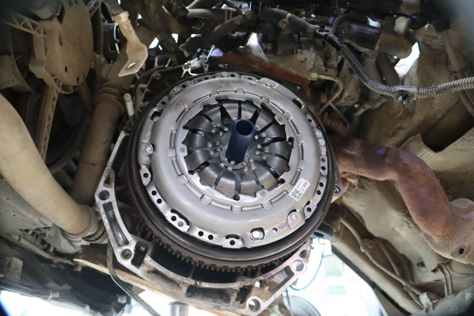Ремонт двигателя рено сандеро 1.6 / 80 л.с. k7m 812. сандеро ремонт двигателя